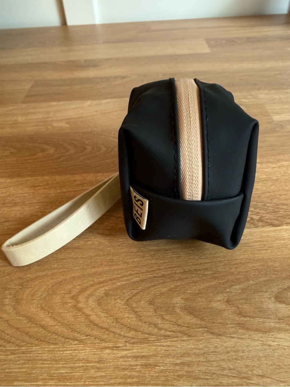BEIS Black Mini Pouch Wristlet Pacifier & AirPod Pouch for ultimate diaper bag - Picture 4 of 9